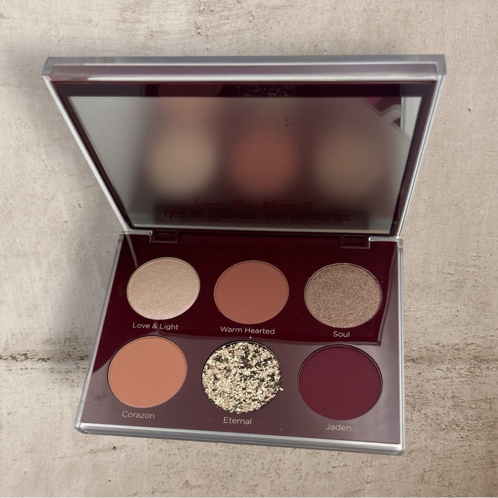 Dominique Unconditional Palette - NIB! Gold Burgundy - Picture 2 of 8